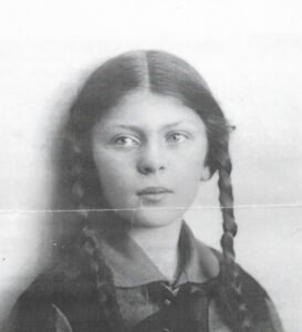 Edith Anker, hermana de Gerhard y Fritz, asesinada en Auschwitz en 1944, a los 30 años de edad.