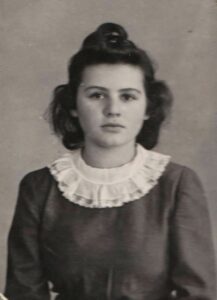 Ester Bodansky Pollak antes de la guerra.