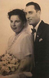 Laszlo Stern y Grete Schmitz, el día de su matrimonio, en Santiago, Chile, 1946.